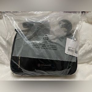 lululemon Crossbody Bag with Nano Pouch 2L